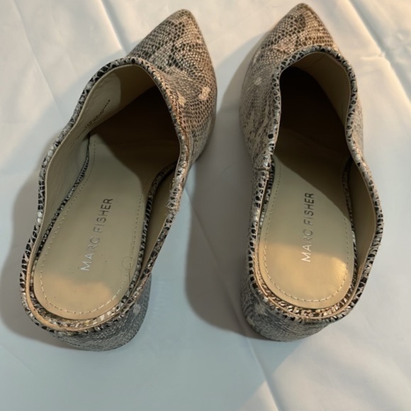 Marc Fisher faux snake skin mules - Picture 4 of 9